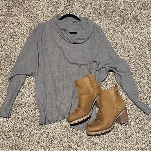 LulaRoe Kristen Cowl neck waffle knit sweater size large